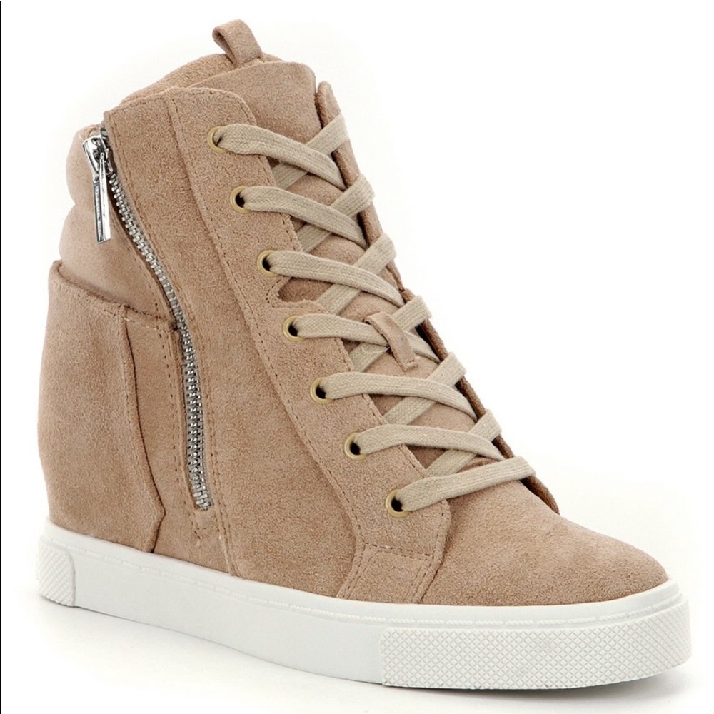 Gianni Bini Kalan wedge sneaker